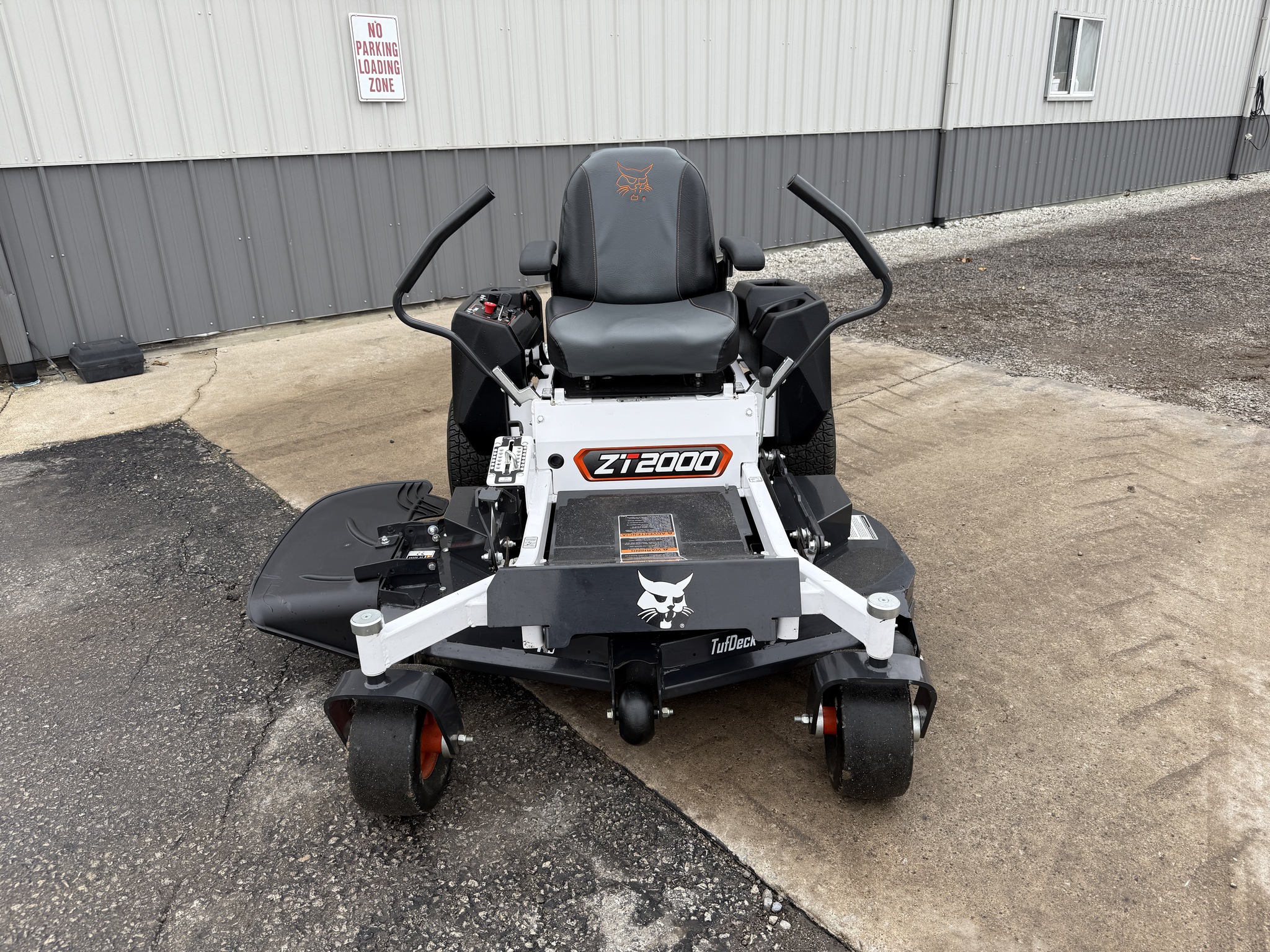 2023 Bobcat ZT2000 Image 14