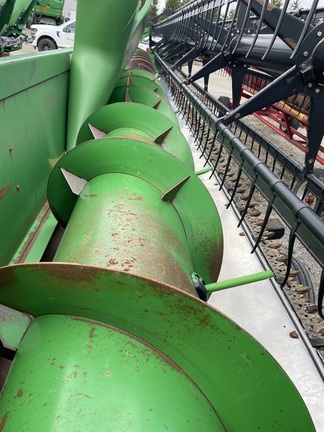 2004 John Deere 630F thumbnail 4