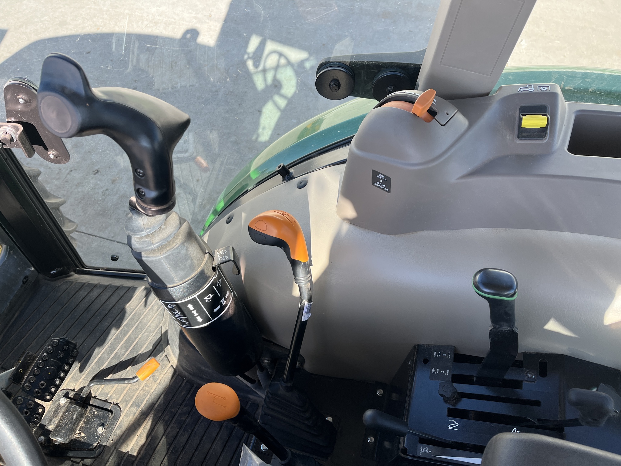  2023 John Deere 5075E at Heritage Tractor in Rogersville, MO