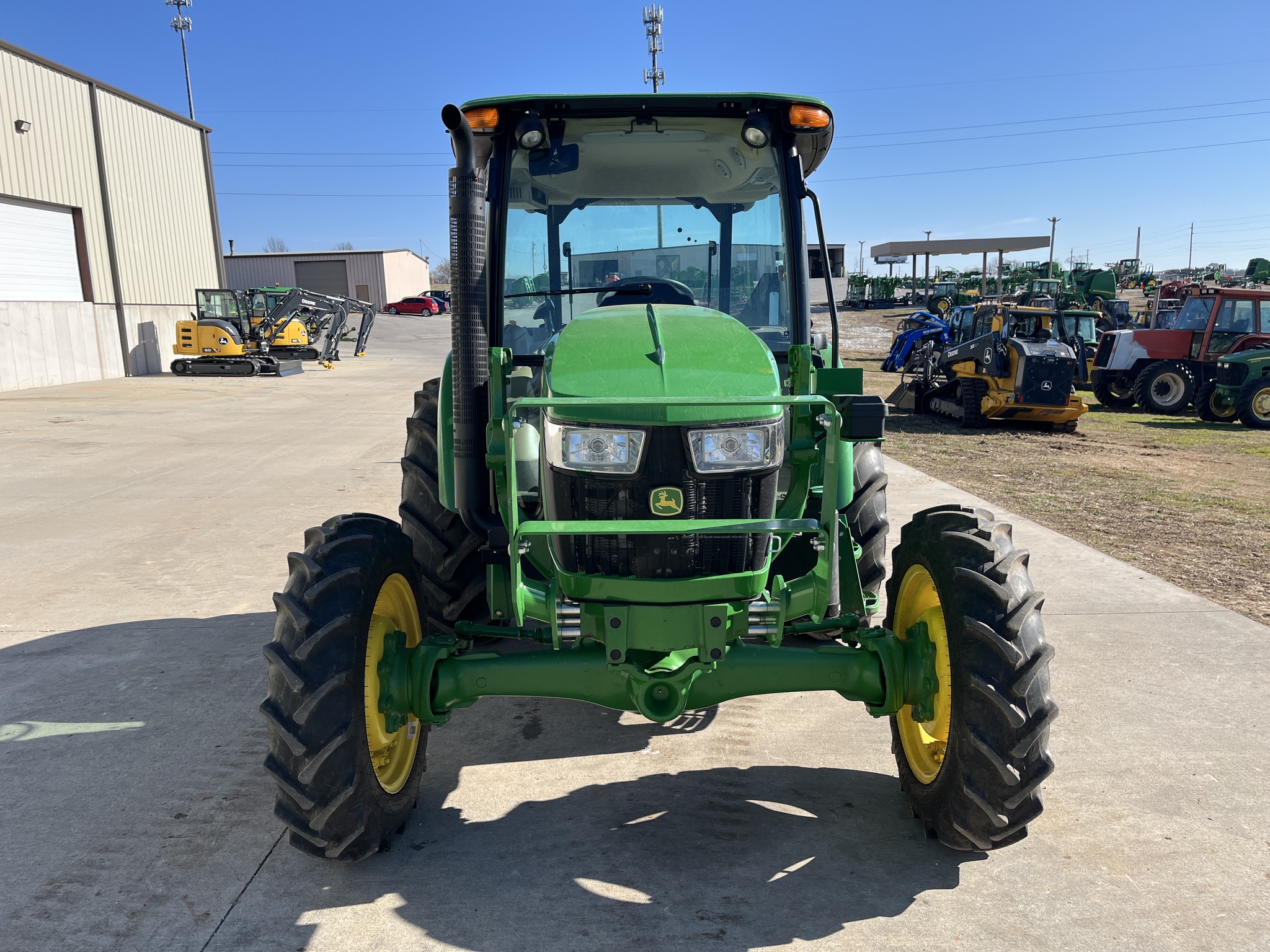  2023 John Deere 5075E at Heritage Tractor in Rogersville, MO