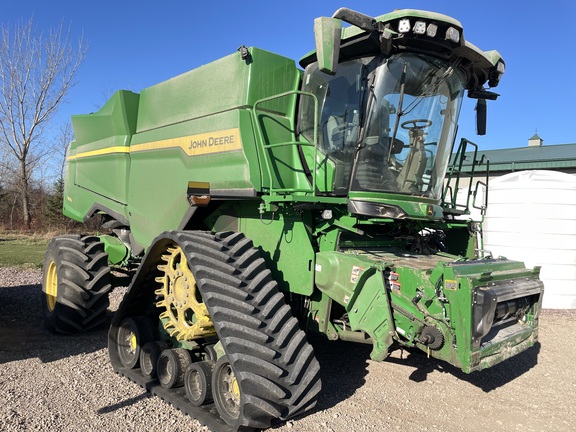  John Deere S7 900