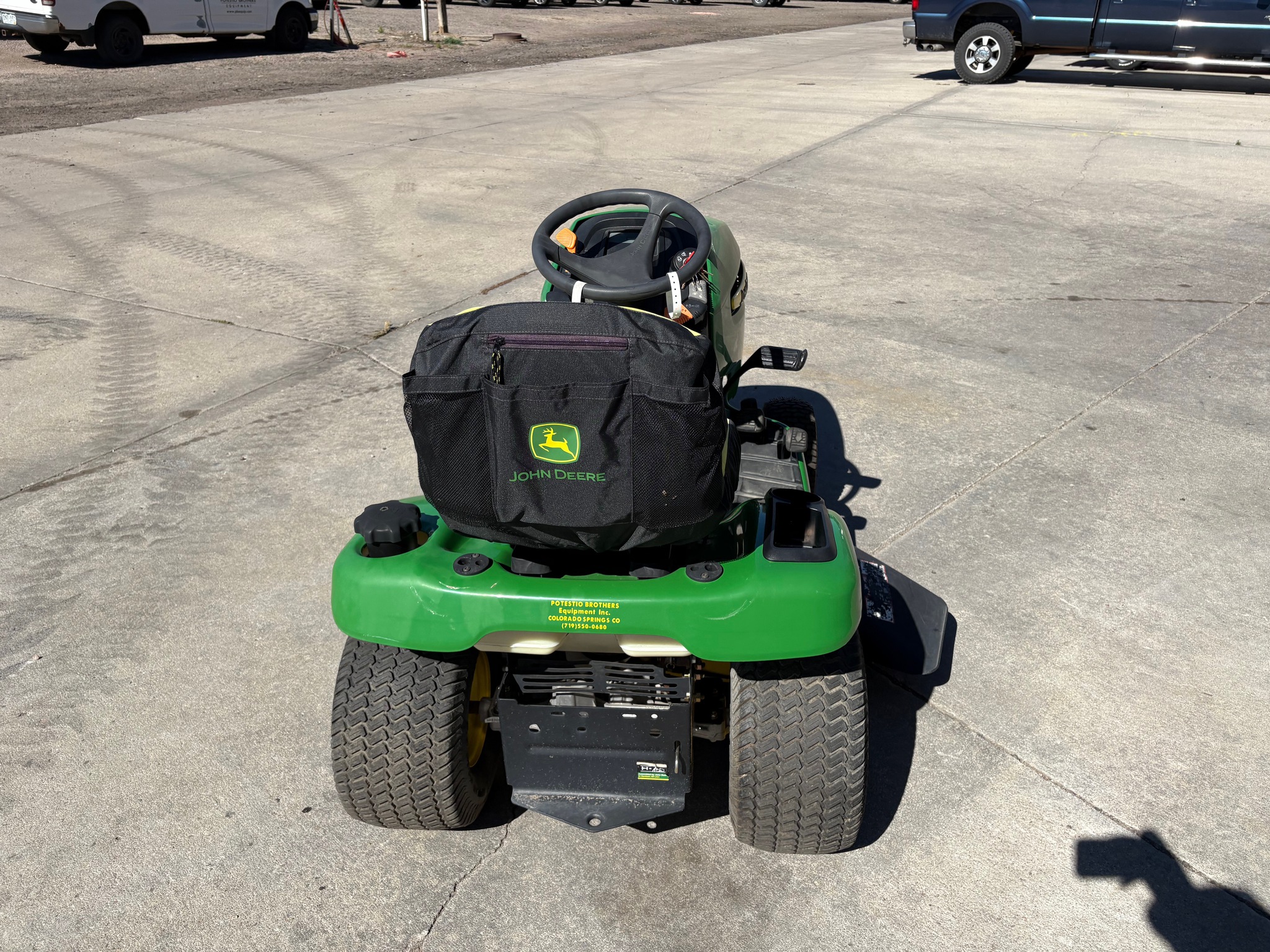 2022 John Deere X300 Image 5