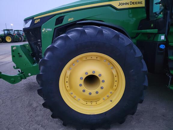 2025 John Deere 8R 310 - Photo5