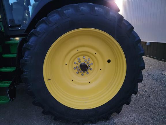 2025 John Deere 8R 310 - Photo9
