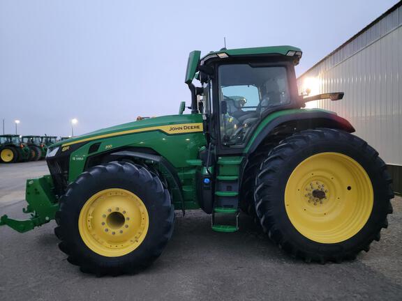 2025 John Deere 8R 310 - Photo10