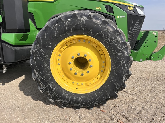 2025 John Deere 8R 310 - Photo12