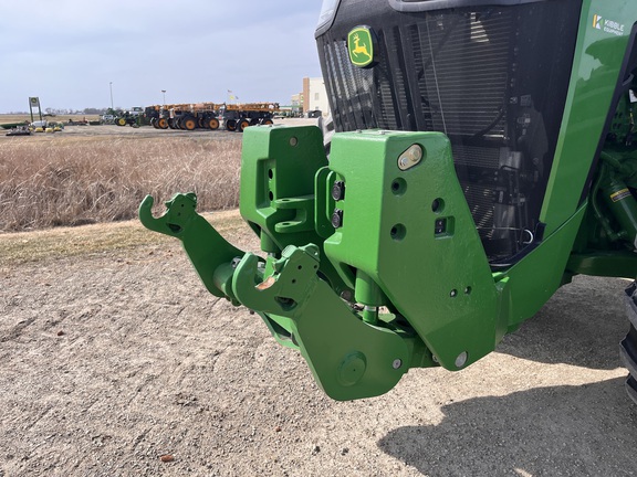 2025 John Deere 8R 310 - Photo23