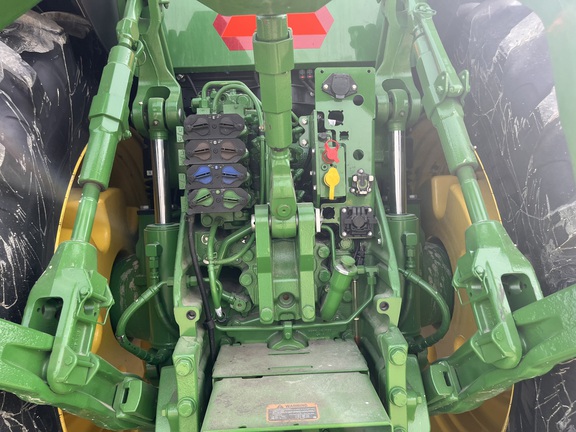 2025 John Deere 8R 310 - Photo32