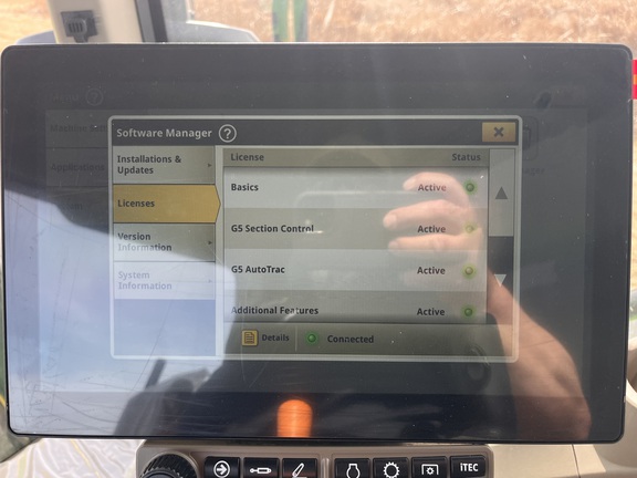 2025 John Deere 8R 310 - Photo40