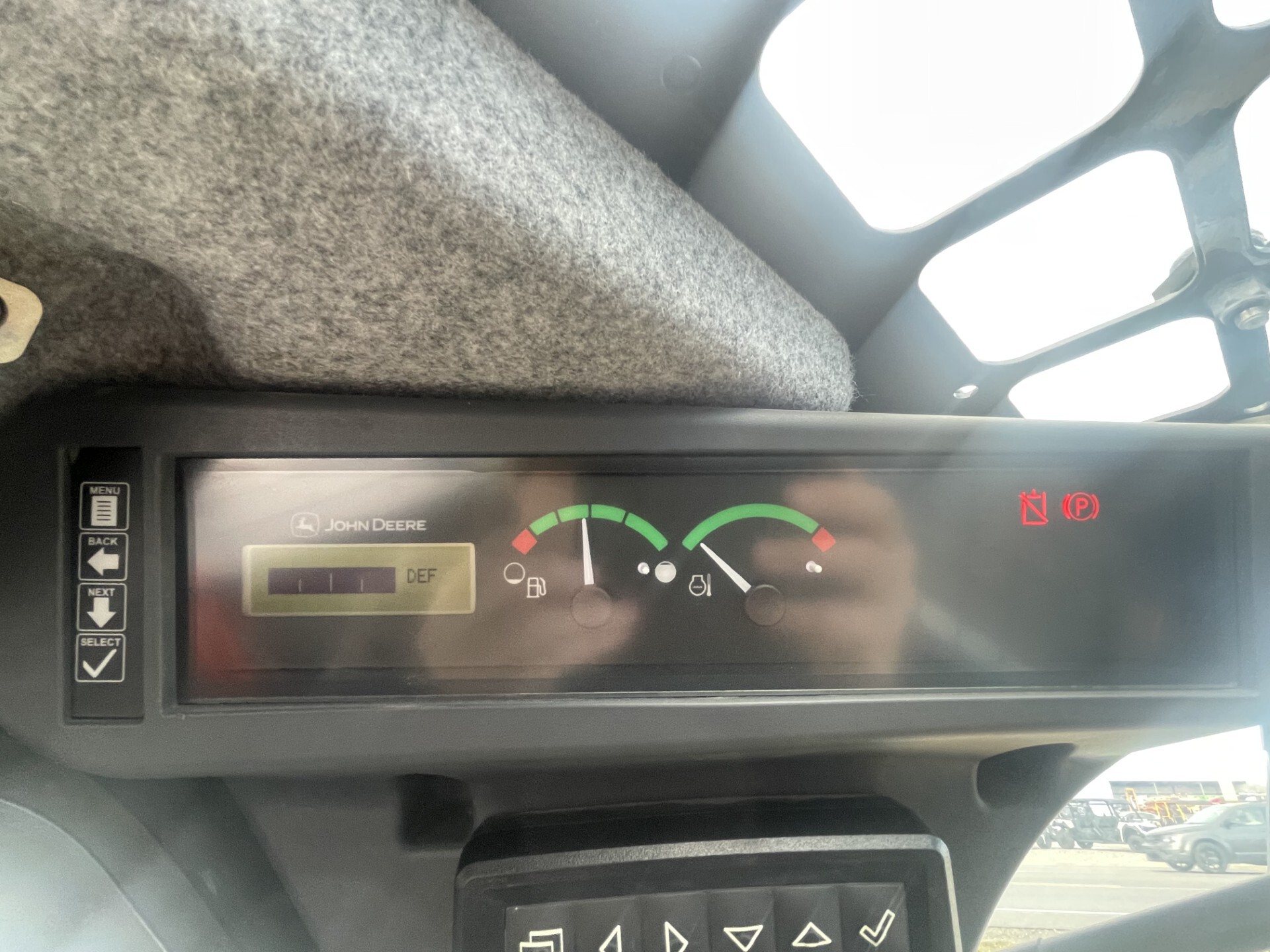 2023 John Deere 333G Image 28