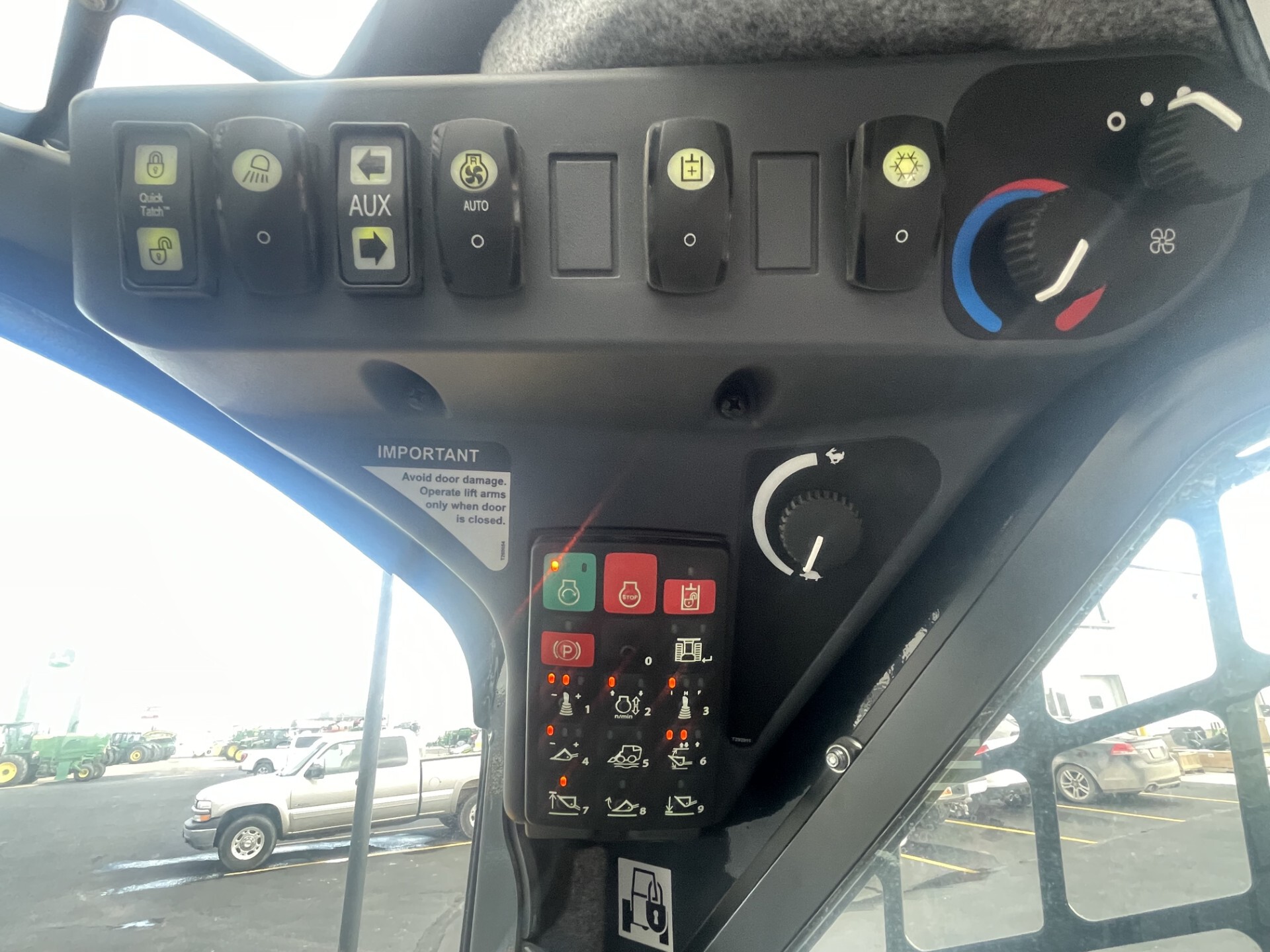 2023 John Deere 333G Image 26