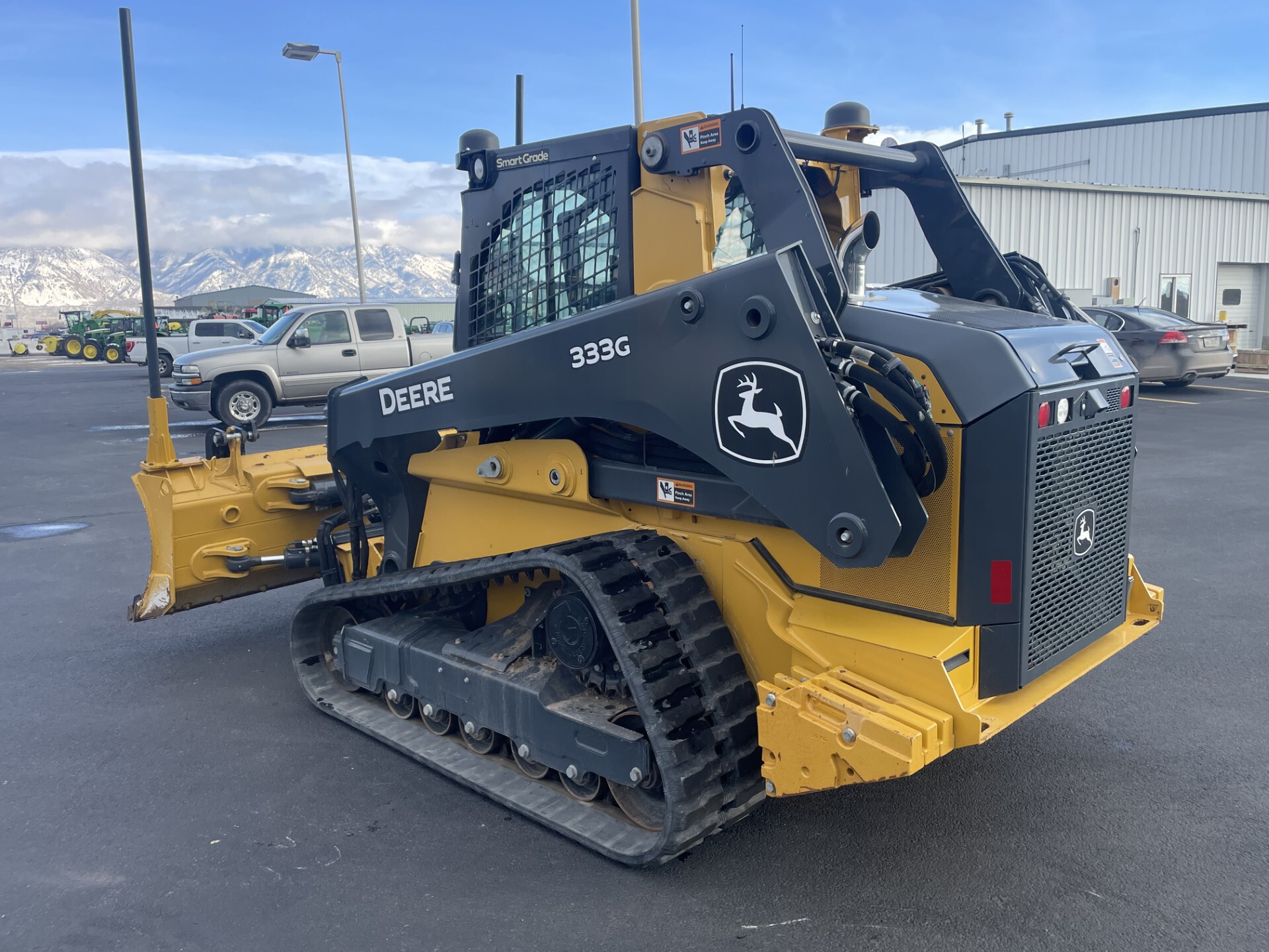 2023 John Deere 333G Image 6