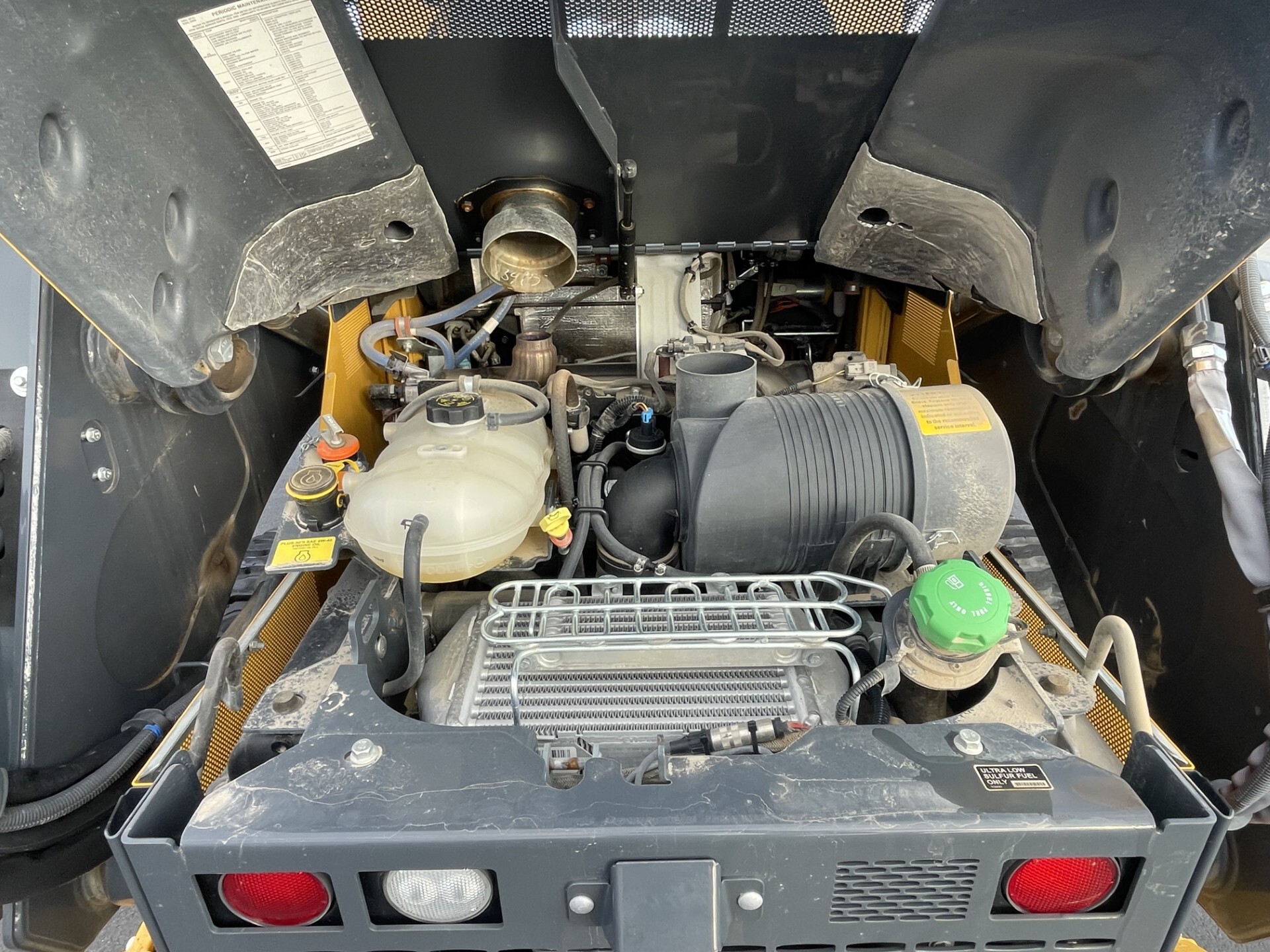 2023 John Deere 333G Image 18