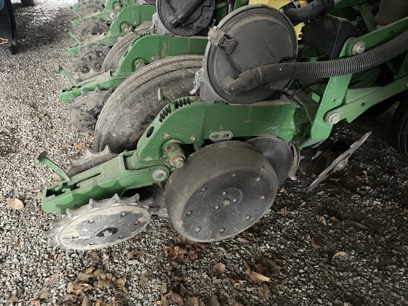 2009 John Deere 1770NT CCS - Photo10