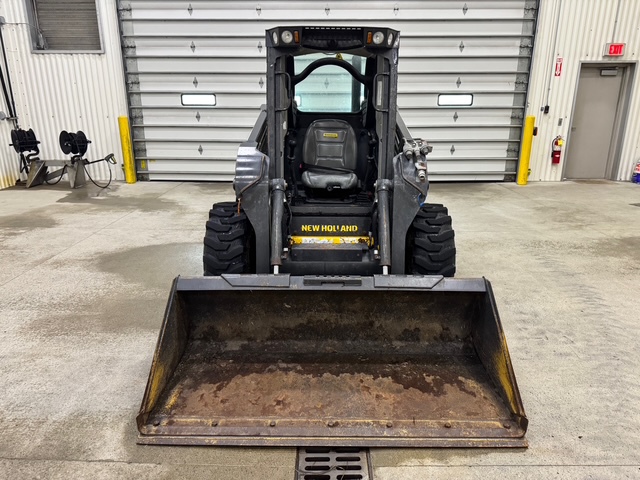 2020 New Holland L318 Image 8