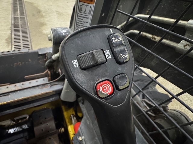 2020 New Holland L318 Image 13