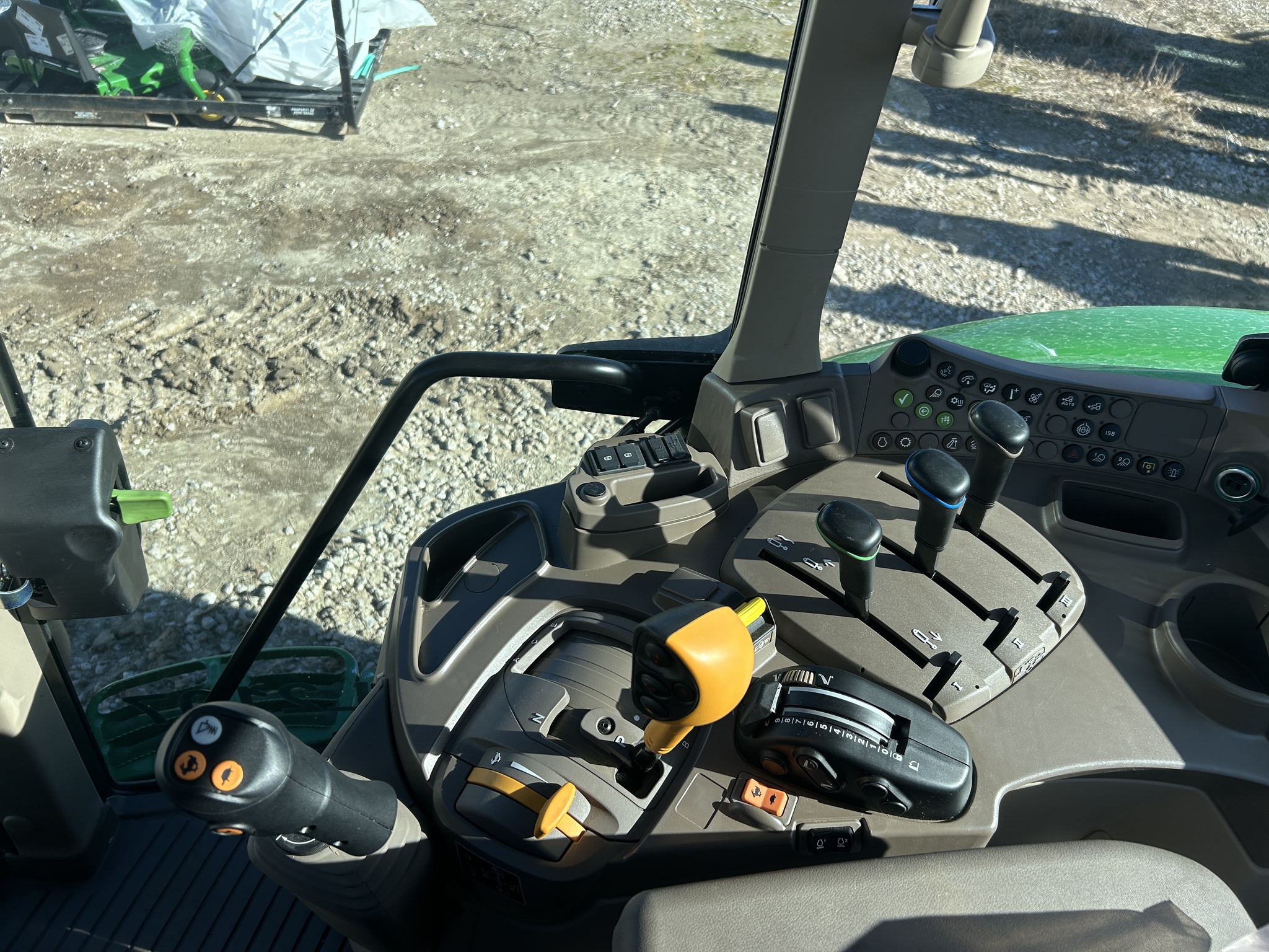  2025 John Deere 6130M at Heritage Tractor in Adrian, MO