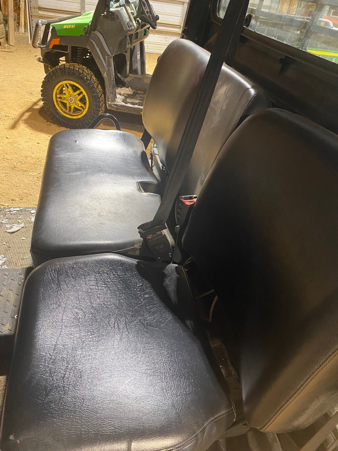 2024 John Deere XUV 835M Image 4