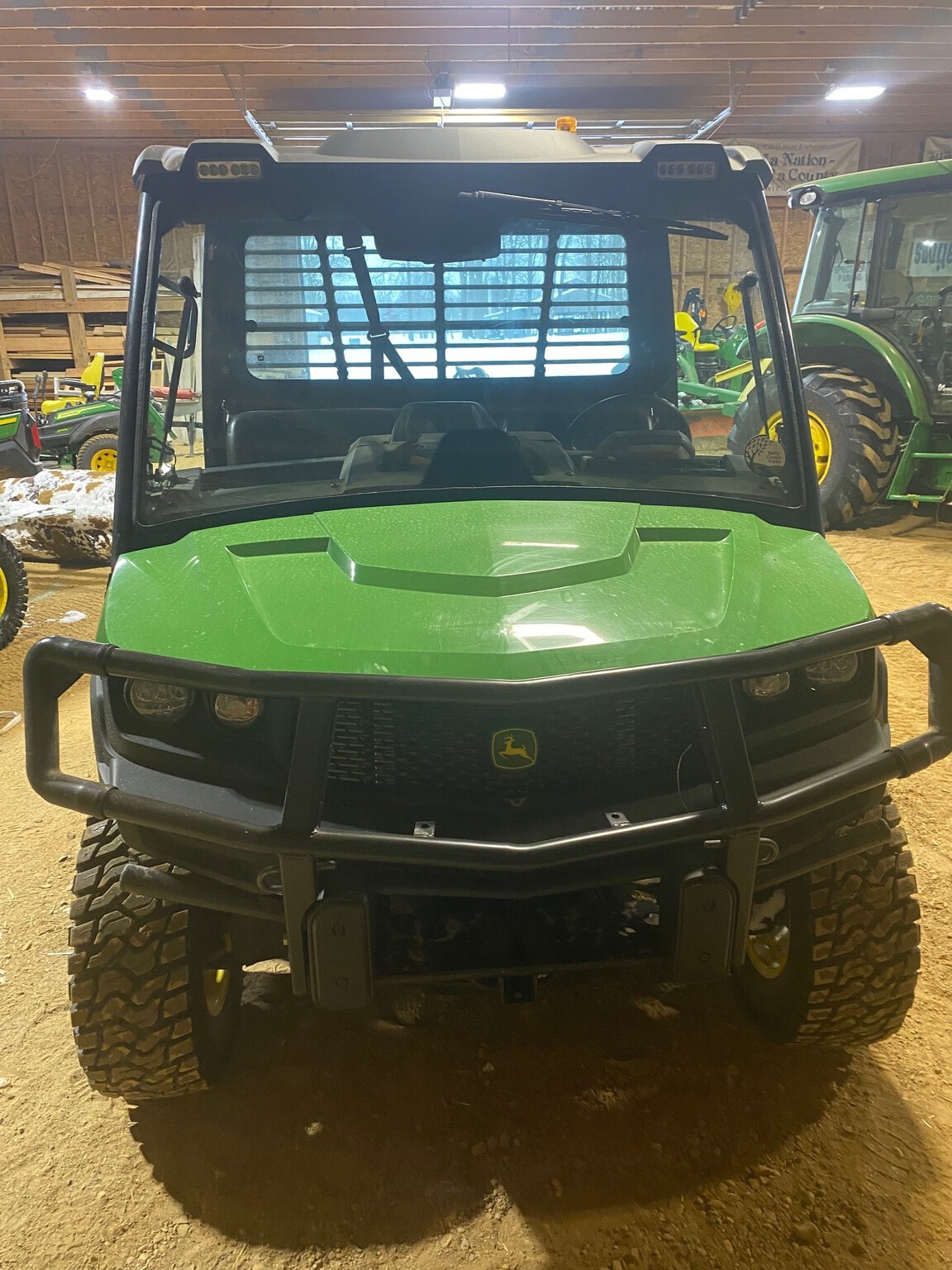 2024 John Deere XUV 835M Image 9