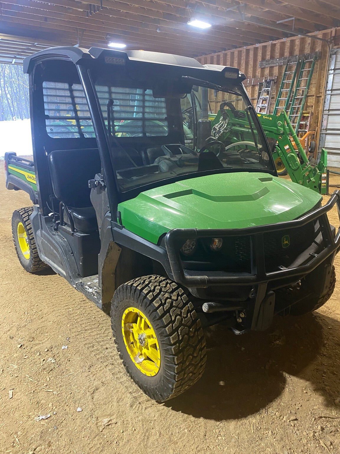 2024 John Deere XUV 835M Image 10