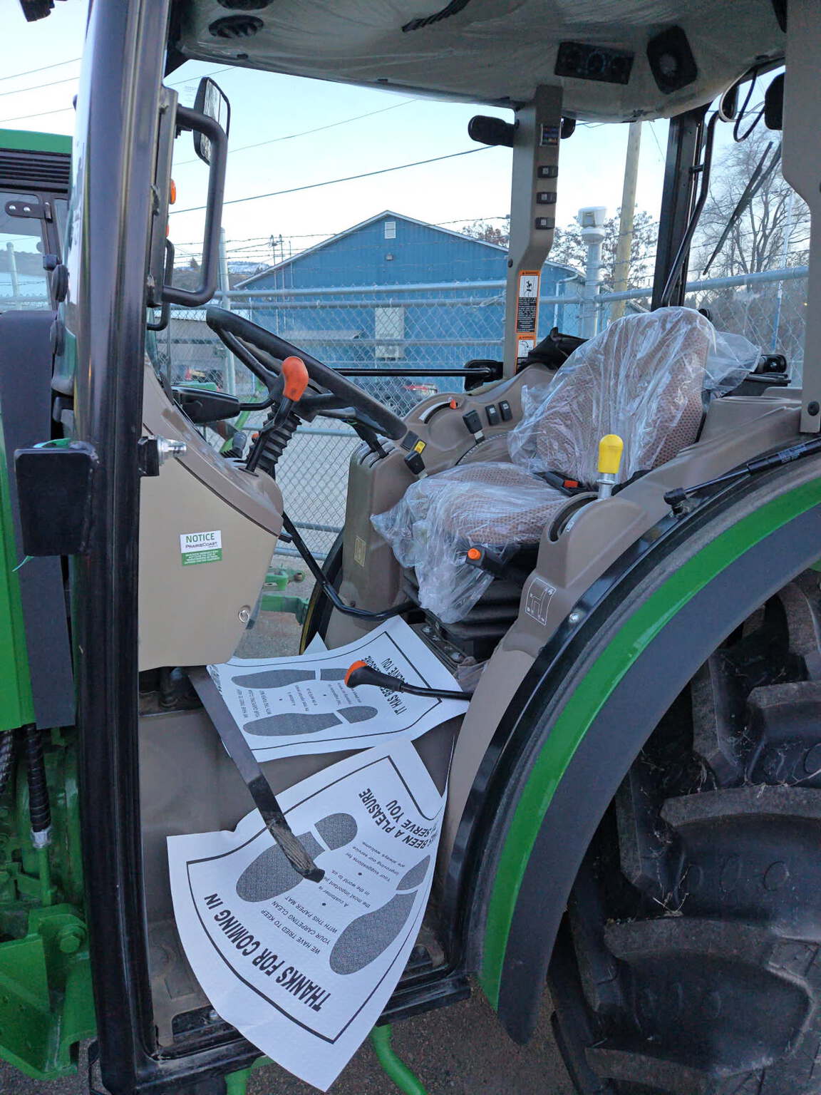 2022 John Deere 5075GN Image 3