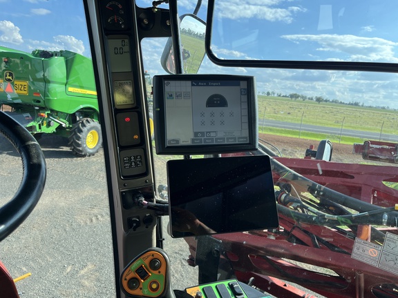 Case IH 4430 image 16