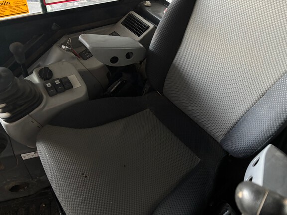 Photo of 2018 John Deere 35G