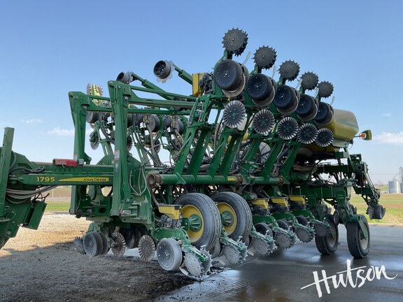 Photo of 2020 John Deere 1795