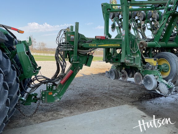 Photo of 2020 John Deere 1795