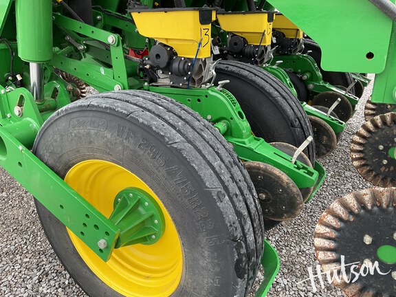 Photo of 2021 John Deere 1795