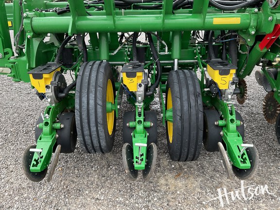 Photo of 2021 John Deere 1795
