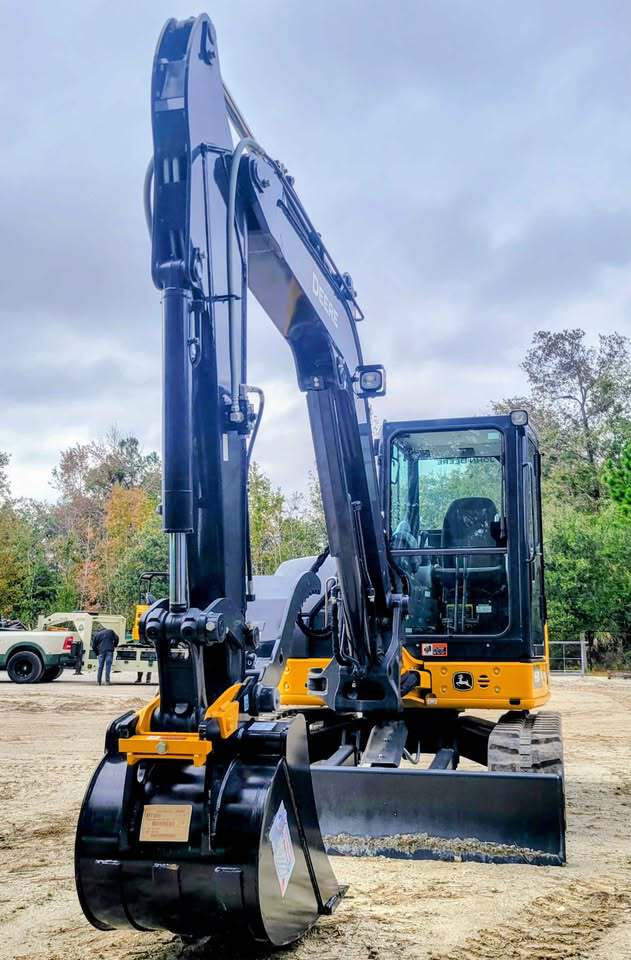 2025 John Deere 60 P Image 3