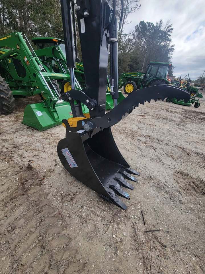 2025 John Deere 60 P Image 5