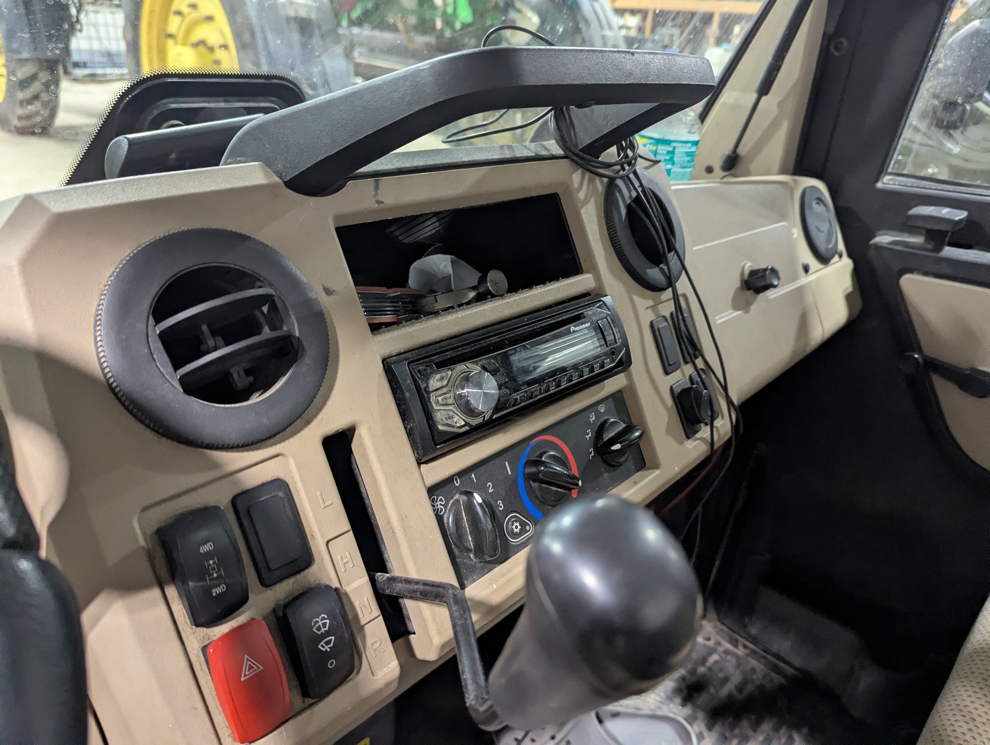 2020 John Deere XUV 835R Image 8