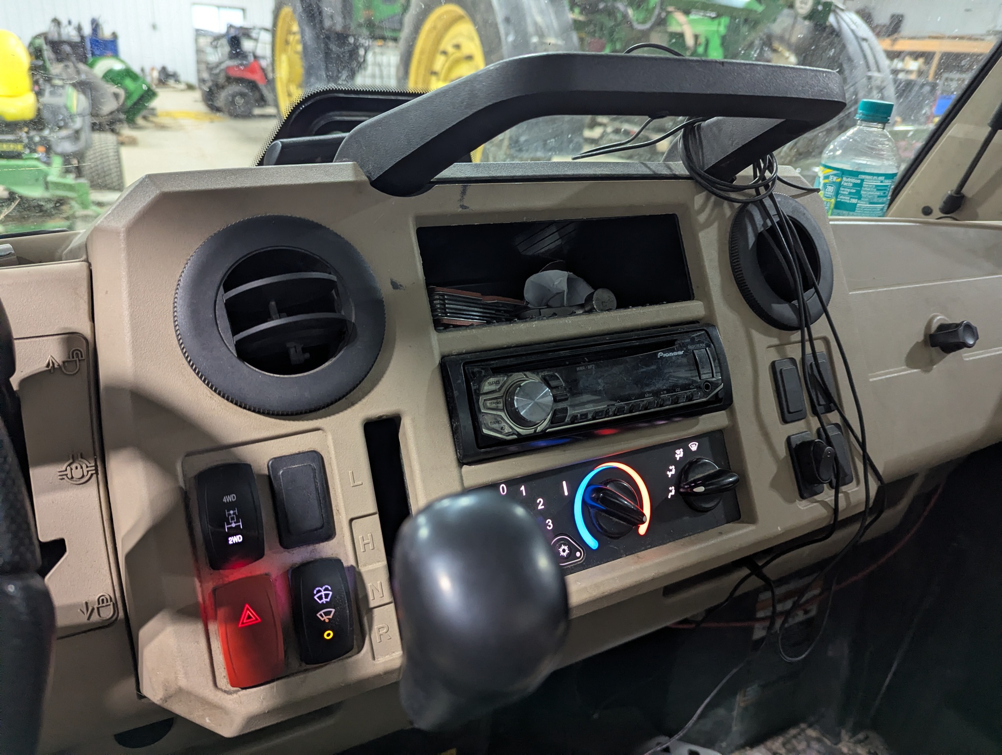 2020 John Deere XUV 835R Image 9