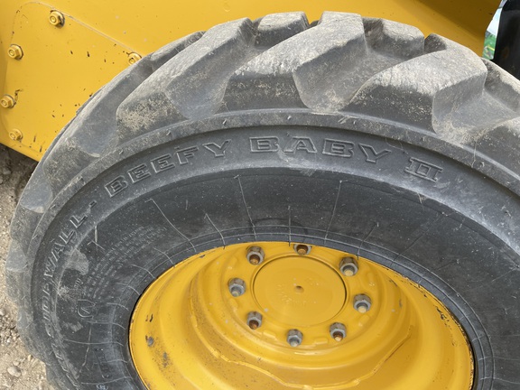 2023 John Deere 324G