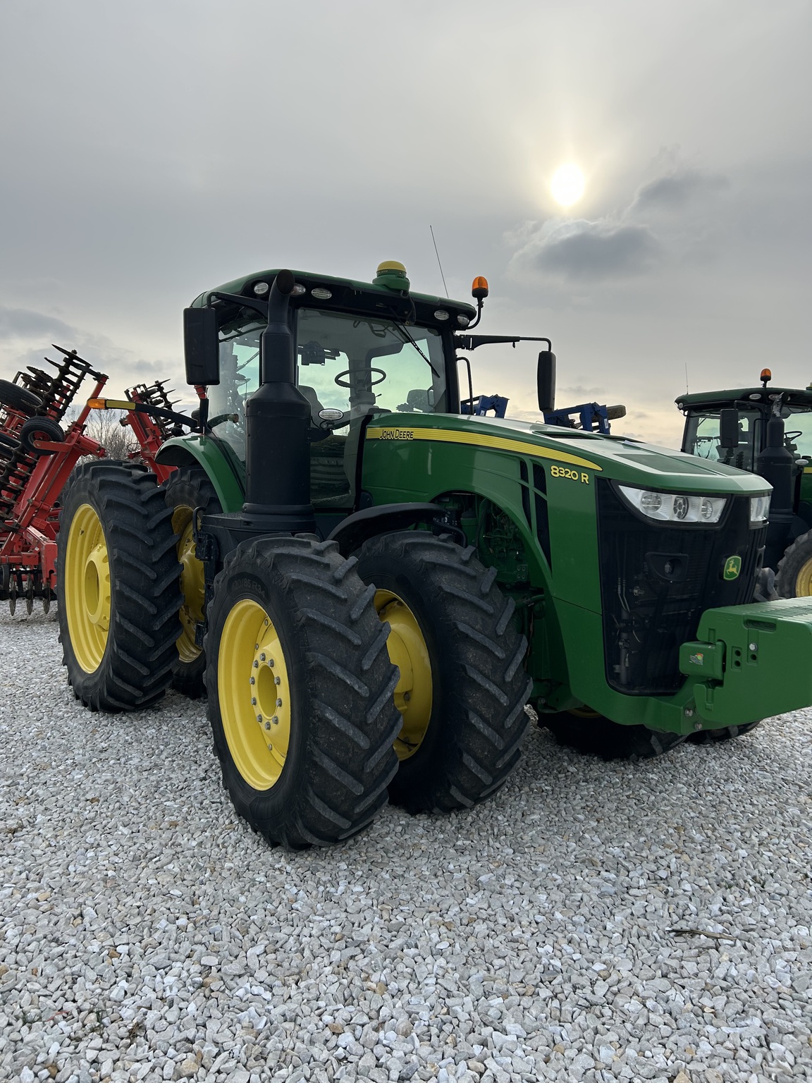 2019 John Deere 8320R