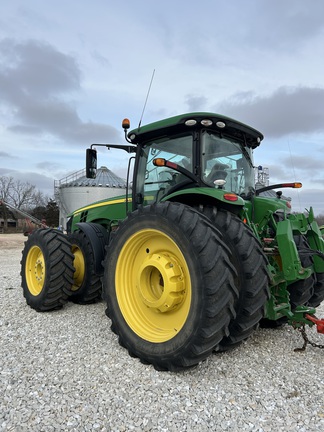 Photo of 2019 John Deere 8320R