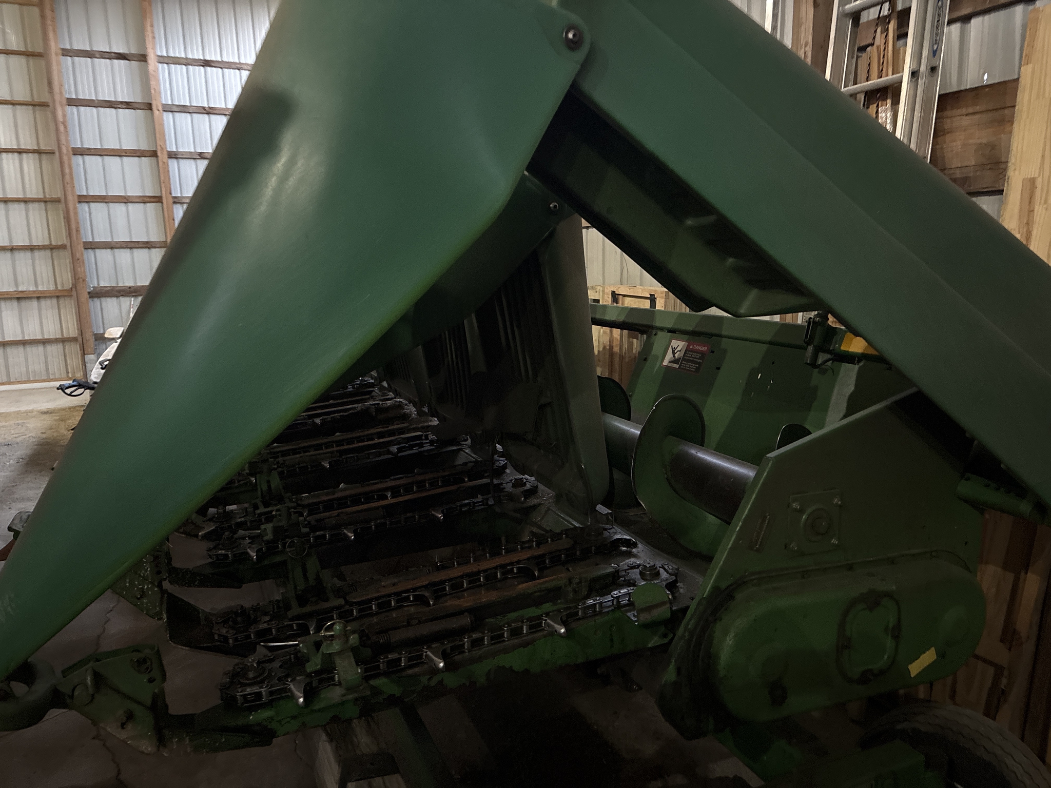 Used 1995 John Deere 693 Corn and Row Crop headers at Koenig Equipment in Greenville, OH - PhotoXL10