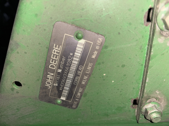 Used 1995 John Deere 693 Corn and Row Crop headers at Koenig Equipment in Greenville, OH - Photo16