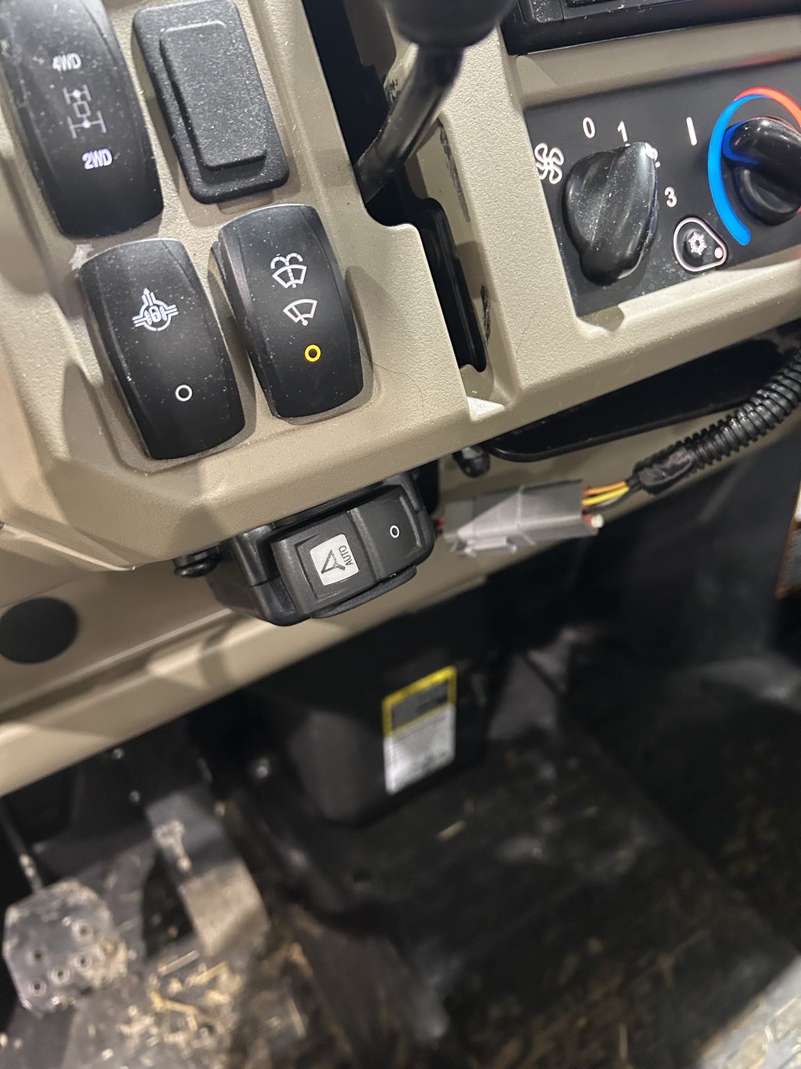 2023 John Deere XUV 835R Image 10