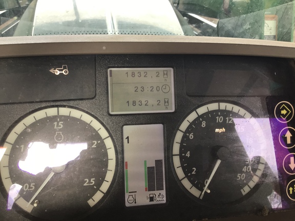 2017 John Deere 6110M Photo 2