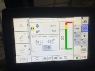 2017 John Deere CP690 Photo 8