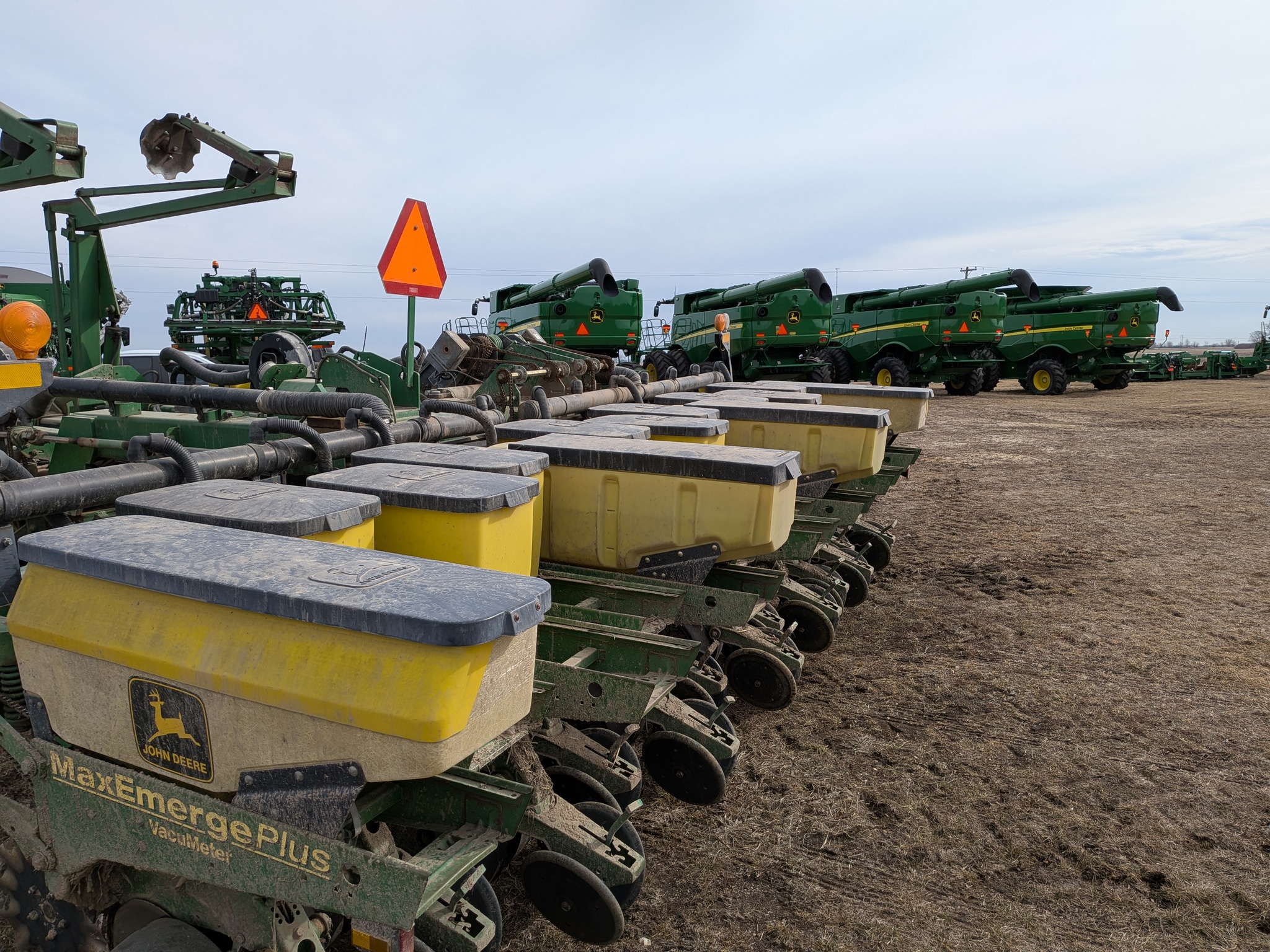  1998 John Deere 1780 at Heritage Tractor in Galesburg, IL