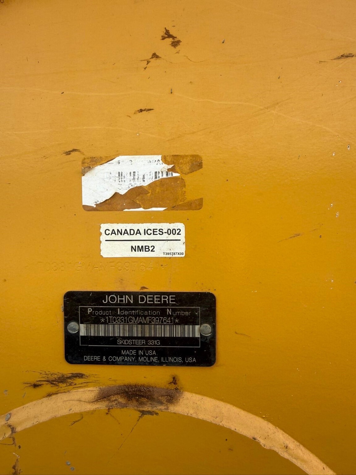 2021 John Deere 331G Image 6