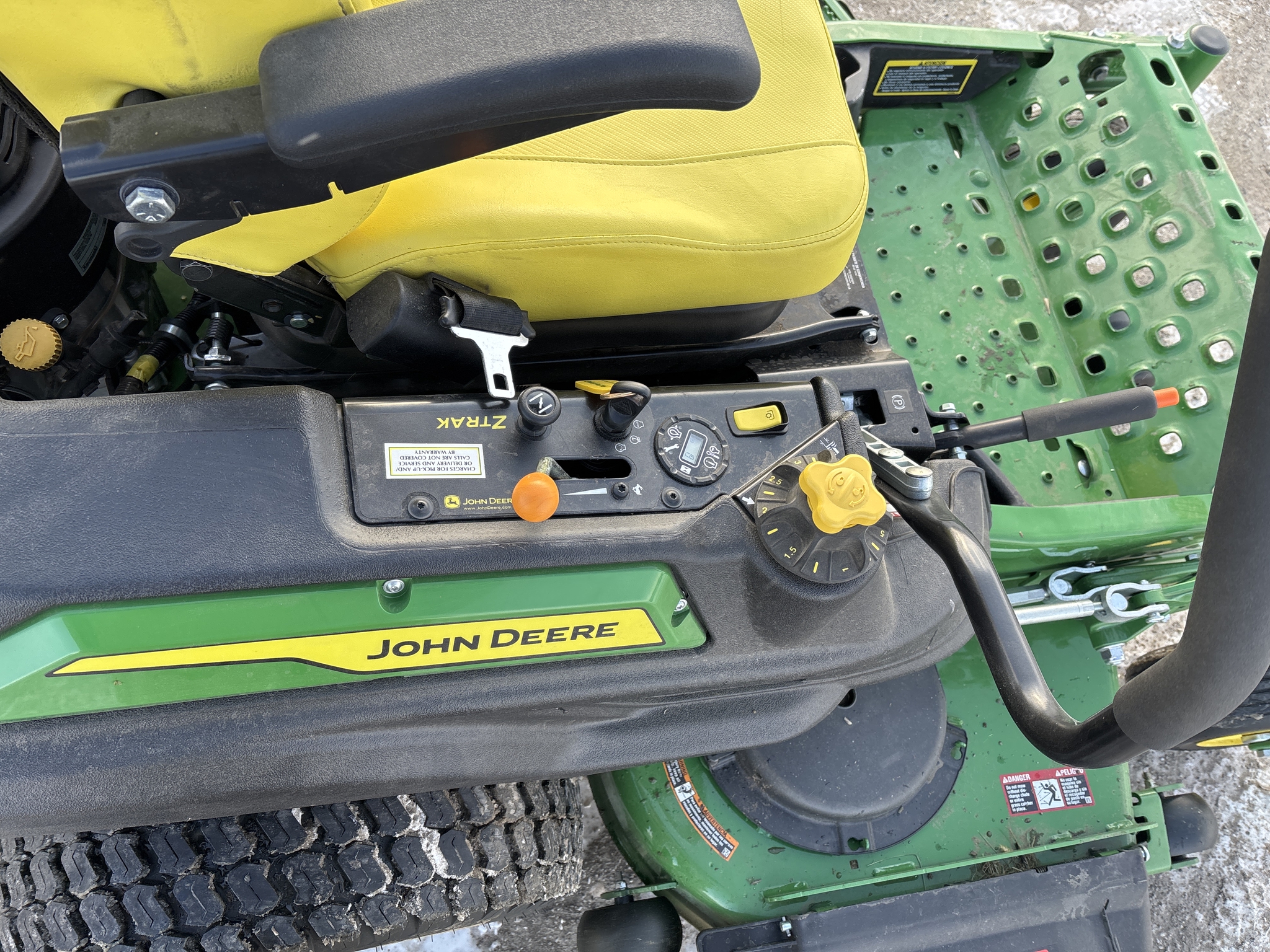 Used 2024 John Deere Z930M Zero Turn Mowers at Koenig Equipment in Greenfield, IN - PhotoXL15