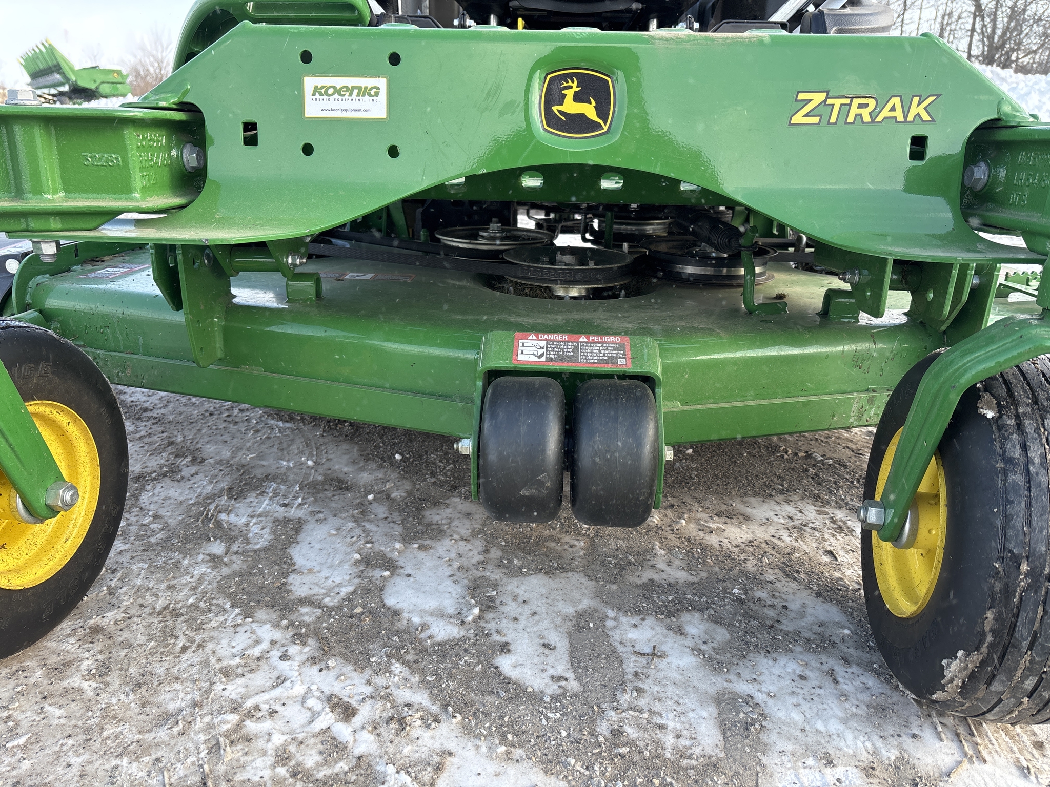 Used 2024 John Deere Z930M Zero Turn Mowers at Koenig Equipment in Greenfield, IN - PhotoXL9