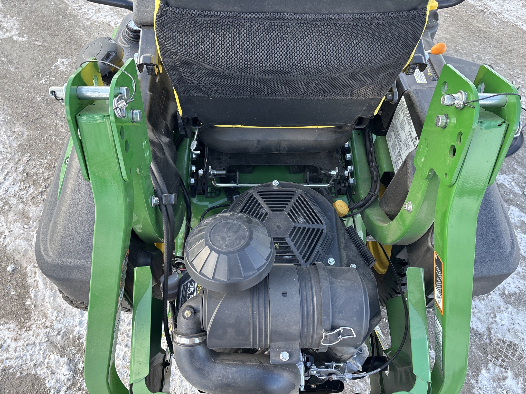 Used 2024 John Deere Z930M Zero Turn Mowers at Koenig Equipment in Greenfield, IN - PhotoXL17
