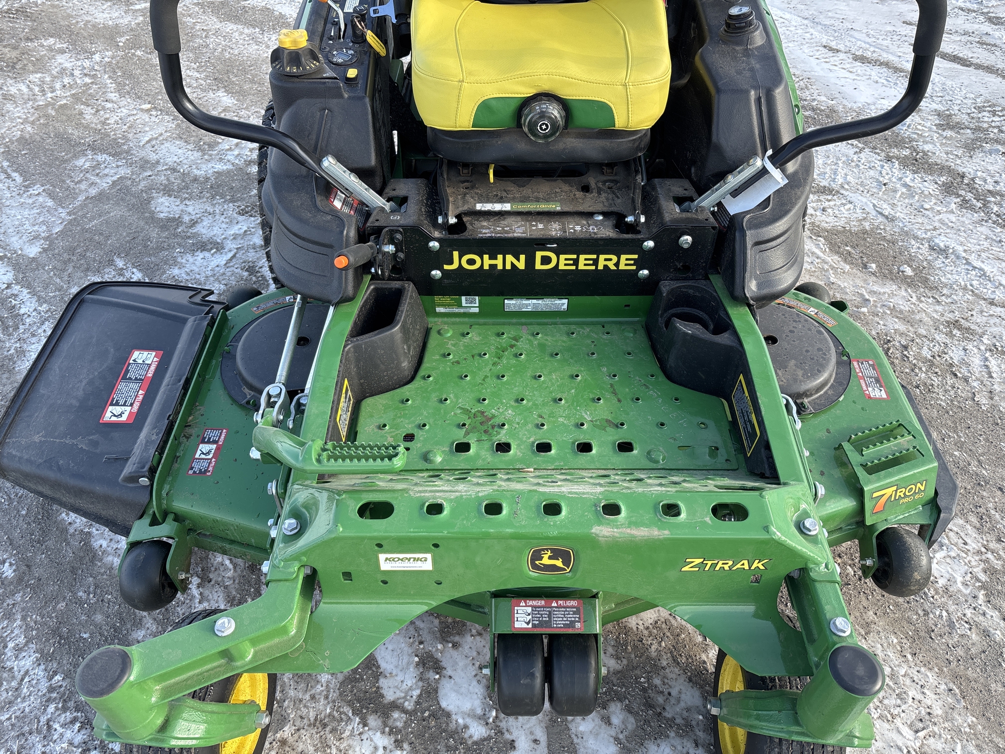 Used 2024 John Deere Z930M Zero Turn Mowers at Koenig Equipment in Greenfield, IN - PhotoXL13