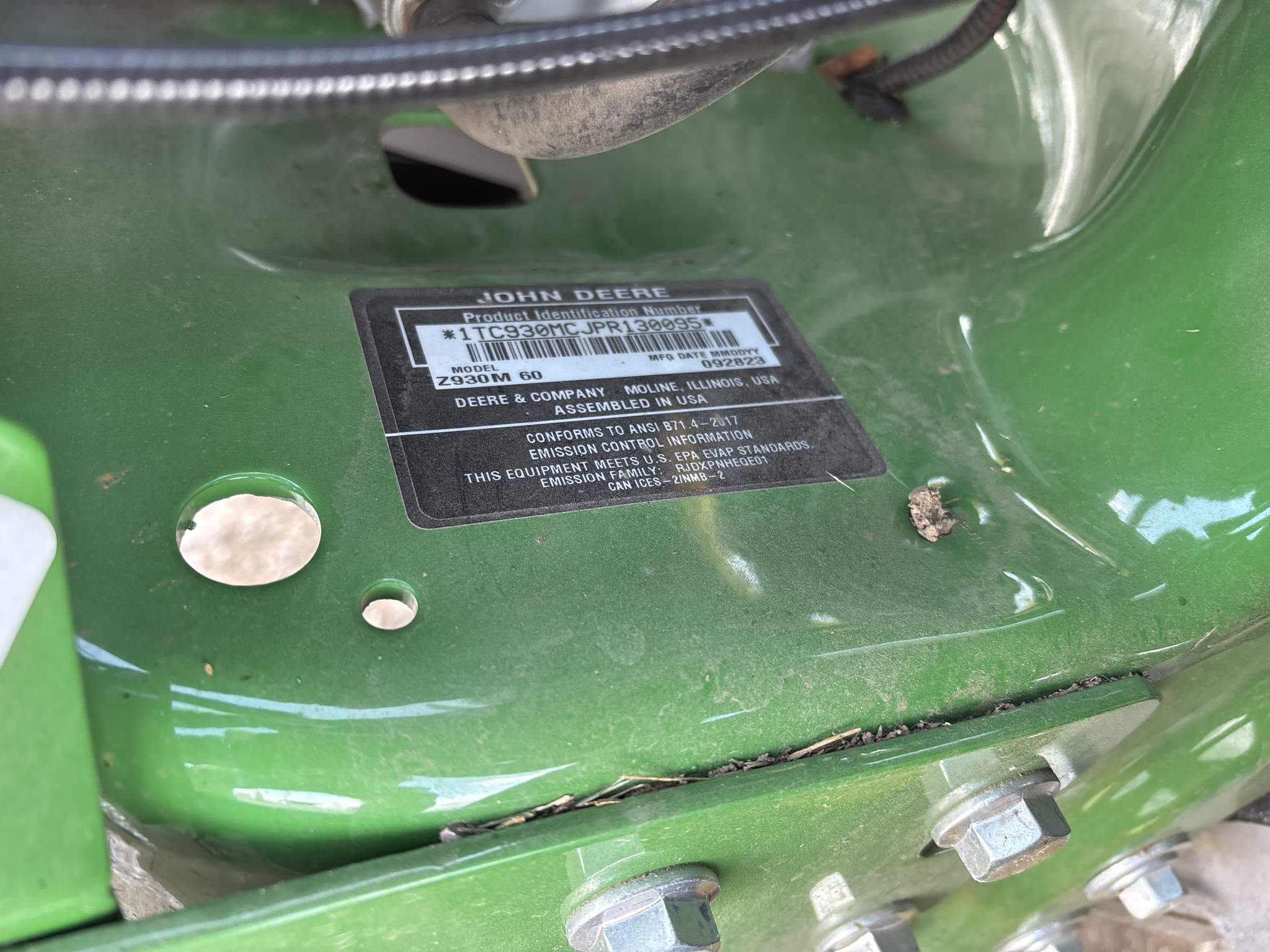 Used 2024 John Deere Z930M Zero Turn Mowers at Koenig Equipment in Greenfield, IN - PhotoXL18